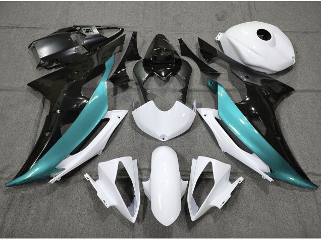 Custom LightBlue Black and White - 2008-2016 Yamaha R6 Custom LightBlue Black and White - 2008-2016 Yamaha R6