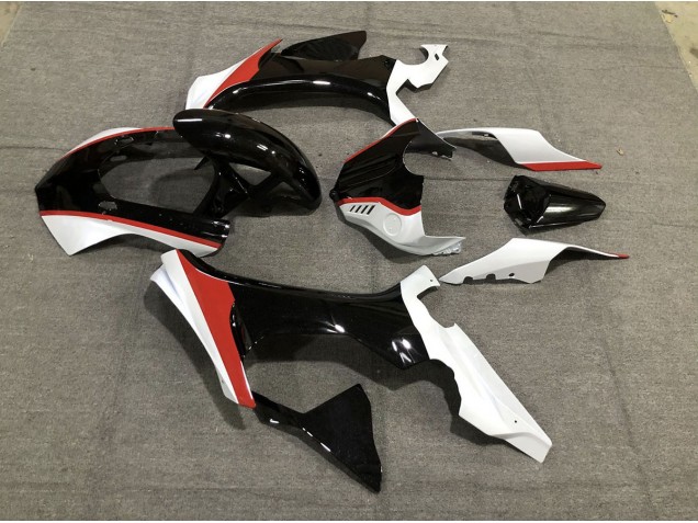 Gloss Red Black and White - 2015-2019 Yamaha R1 Gloss Red Black and White - 2015-2019 Yamaha R1