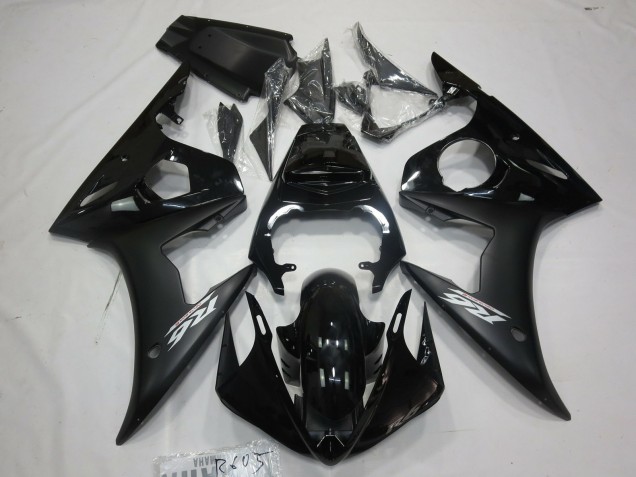 Matte Black White Decal - 2005 Yamaha R6