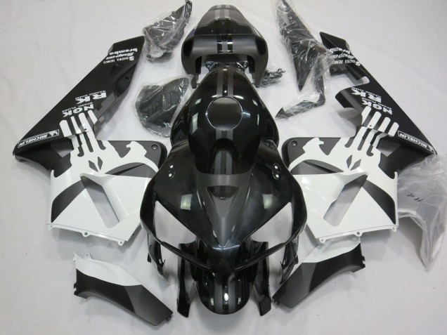 Matte Black & White Punisher Logo - 2005-2006 Honda CBR600RR Matte Black & White Punisher Logo - 2005-2006 Honda CBR600RR