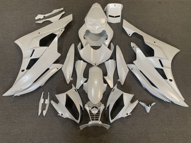 Pearl White - 2006-2007 Yamaha R6 Pearl White - 2006-2007 Yamaha R6