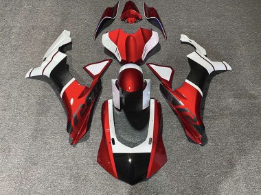 Red & Carbon Fiber Accents - 2015-2019 Yamaha R1
