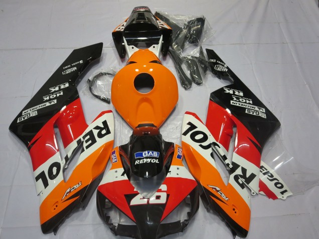 Repsol 26 - 2004-2005 Honda CBR1000RR Repsol 26 - 2004-2005 Honda CBR1000RR