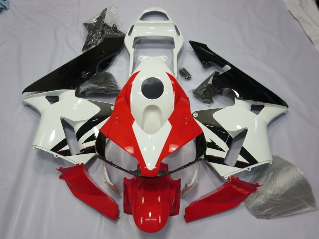 White Red and Black - 2003-2004 Honda CBR600RR White Red and Black - 2003-2004 Honda CBR600RR