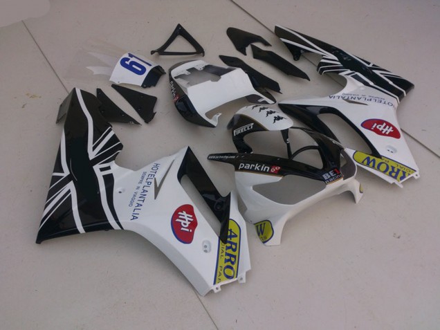 White and Black with Flag - 2006-2008 Triumph Daytona 675 White and Black with Flag - 2006-2008 Triumph Daytona 675