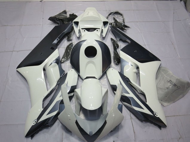 White and Silver - 2004-2005 Honda CBR1000RR White and Silver - 2004-2005 Honda CBR1000RR